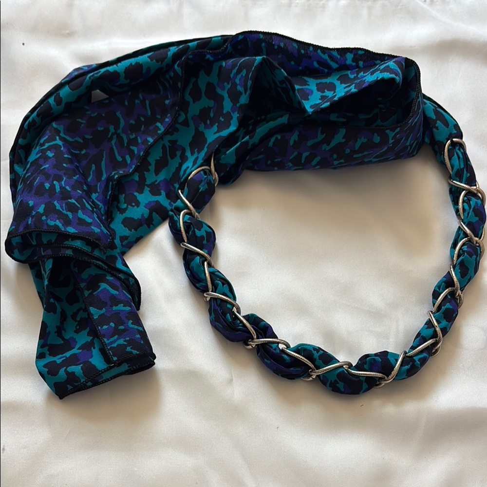 Leopard Patterned (purple/turquoise) Scarf with Silver Chain